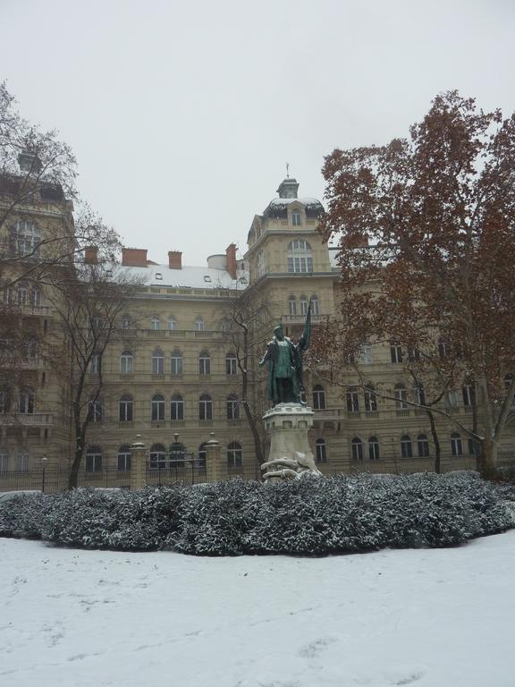 Flat On Andrassy Avenue Apartment Budapest Exterior photo