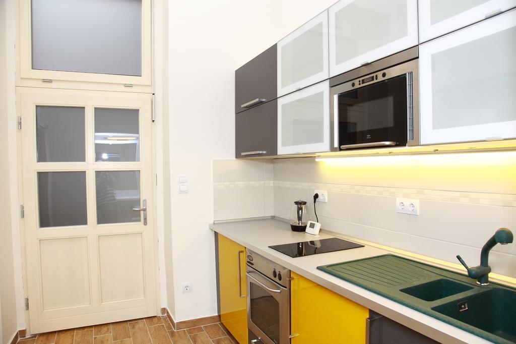 Flat On Andrassy Avenue Apartment Budapest Exterior photo